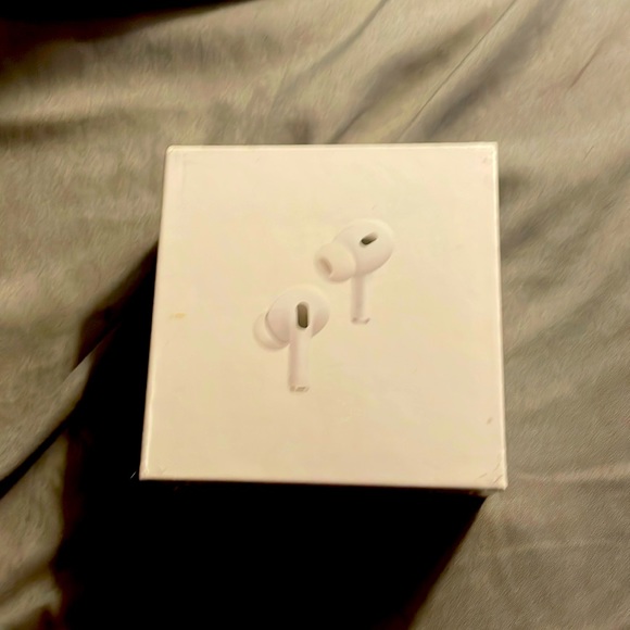 Apple air pods - Picture 1 of 3
